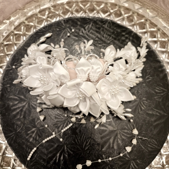 NWT Bridal Headpiece - Picture 1 of 7
